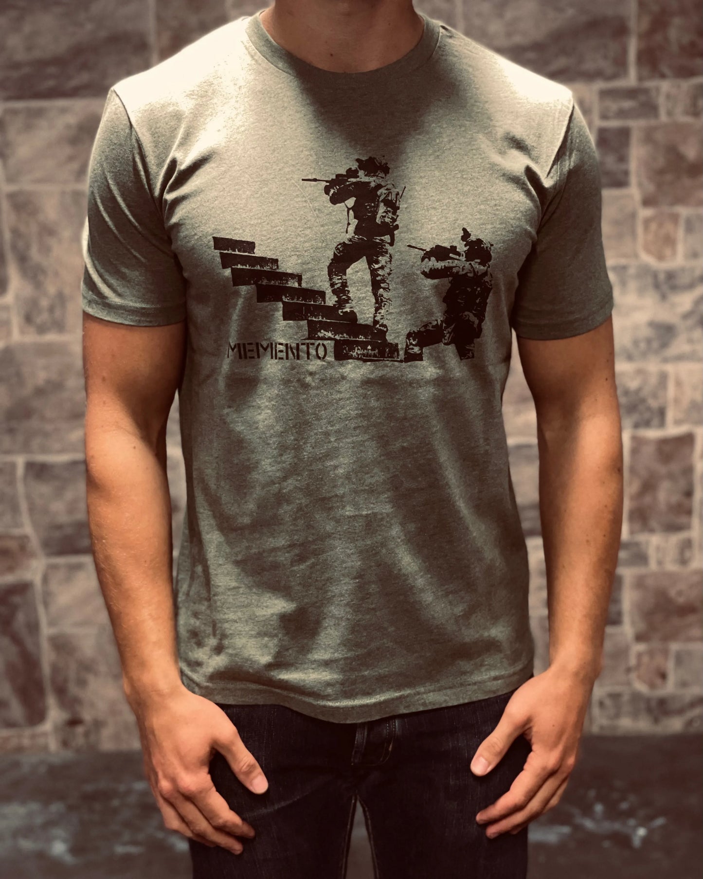 T-SHIRT / HÖCHSTE STUFE